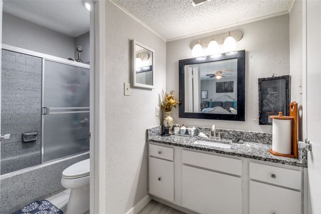 10650 Steppington Drive 206, Dallas, TX 75230