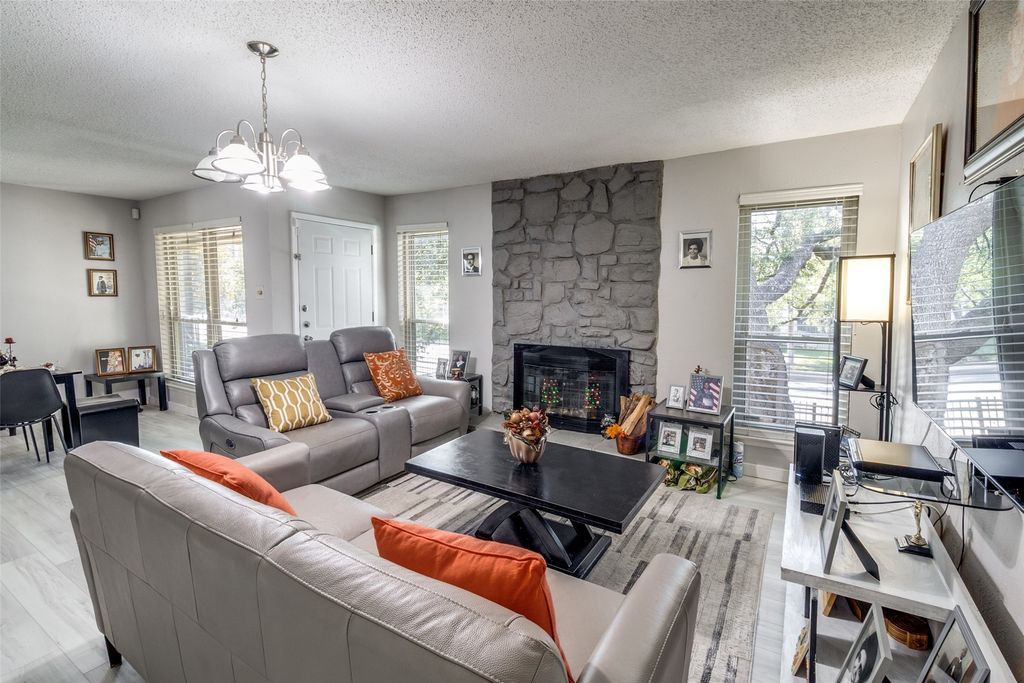 10650 Steppington Drive 206, Dallas, TX 75230