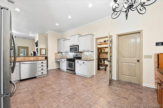 9354 S 282nd East Avenue, Broken Arrow, OK 74014