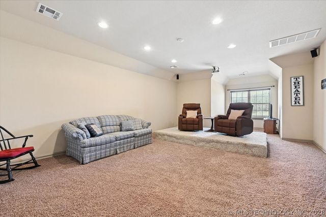 9354 S 282nd East Avenue, Broken Arrow, OK 74014