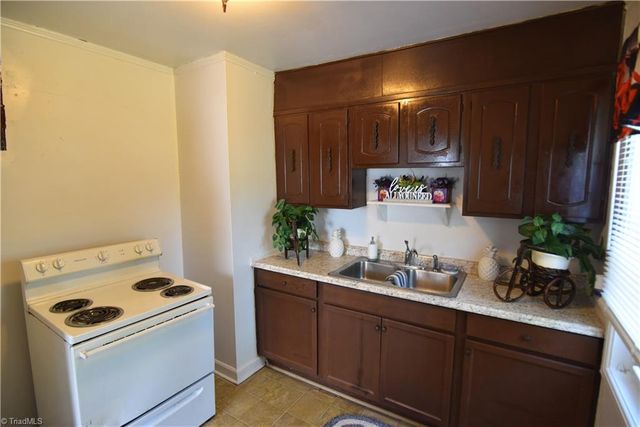 2213 Gerald Street, Winston-salem, NC 27101