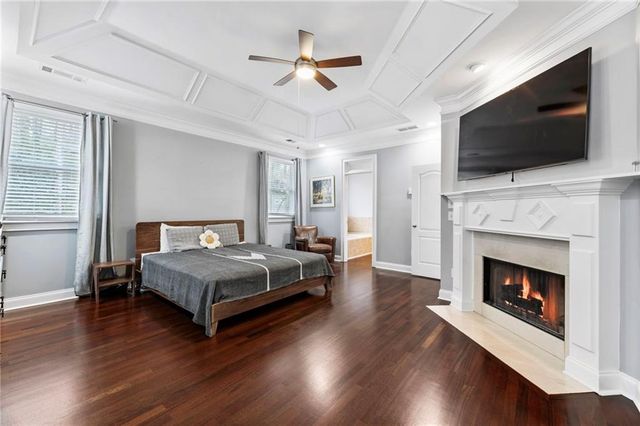 2588 Defoors Ferry NW Road, Atlanta, GA 30318