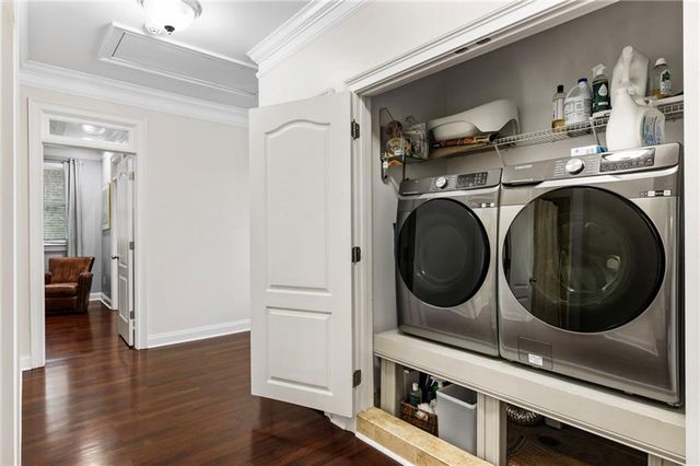 2588 Defoors Ferry NW Road, Atlanta, GA 30318