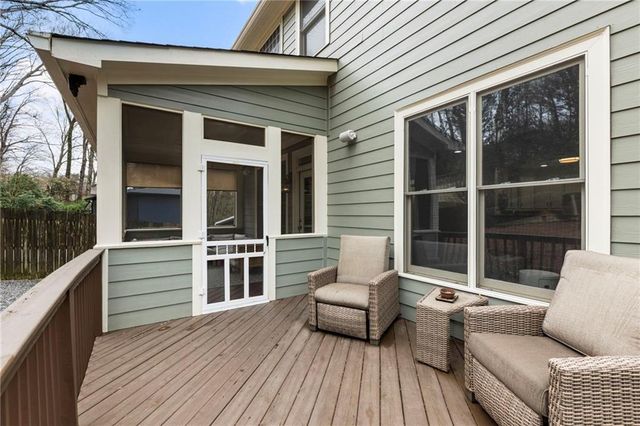 2588 Defoors Ferry NW Road, Atlanta, GA 30318