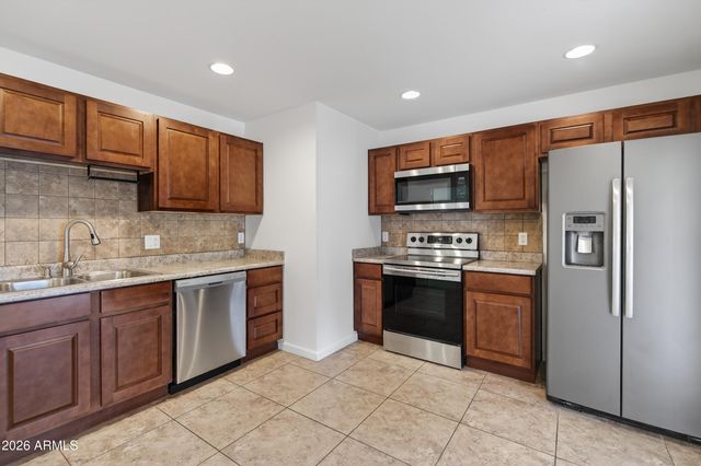 16833 N 17TH Place, Phoenix, AZ 85022