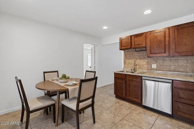 16833 N 17TH Place, Phoenix, AZ 85022