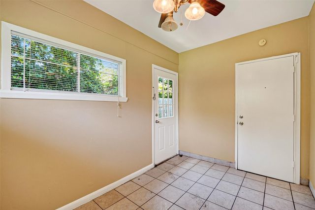 313 Greenbriar Drive, Baytown, TX 77520