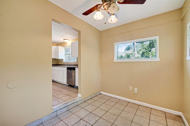 313 Greenbriar Drive, Baytown, TX 77520