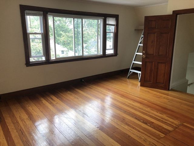 9 Warwick St 3, Quincy, MA 02170