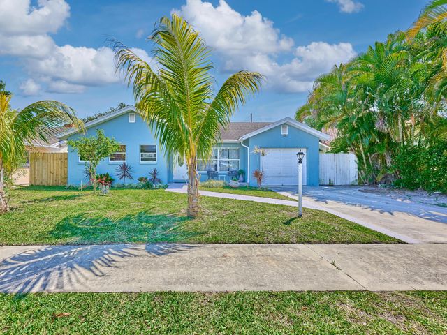 9020 SW 8th Street, Boca Raton, FL 33433
