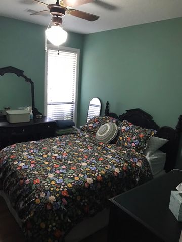 6781 HENREDON DR, Memphis, TN 38141