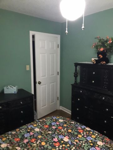 6781 HENREDON DR, Memphis, TN 38141