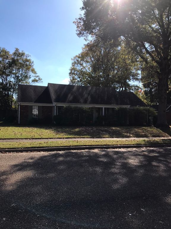 6781 HENREDON DR, Memphis, TN 38141