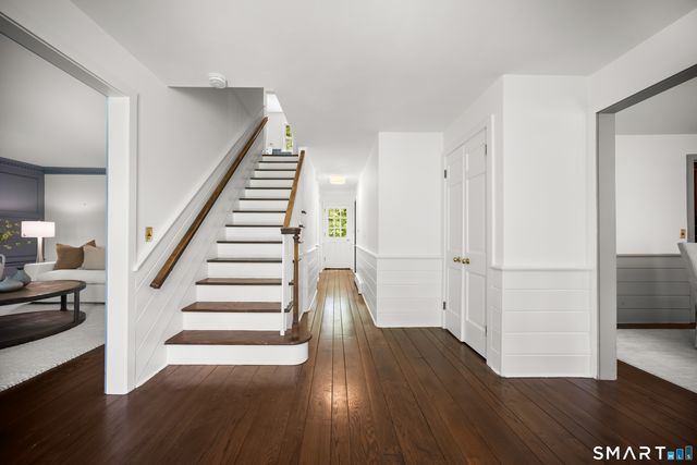 6 Winding Brook Court, Redding, CT 06896