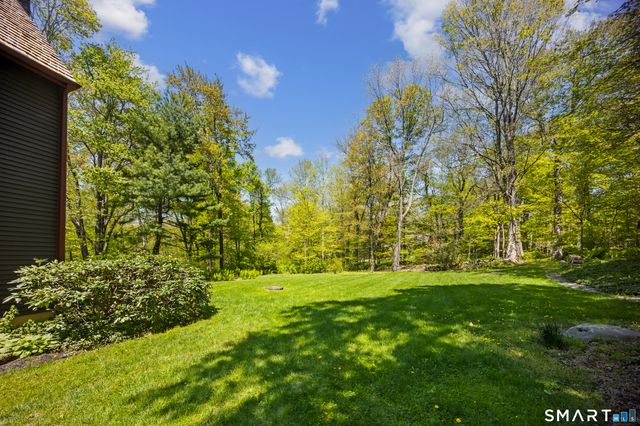 6 Winding Brook Court, Redding, CT 06896