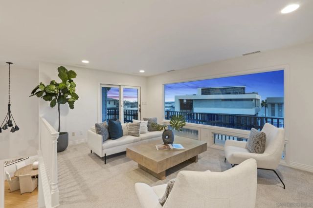 312 Sea Ridge Drive, La Jolla, CA 92037