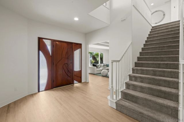 312 Sea Ridge Drive, La Jolla, CA 92037