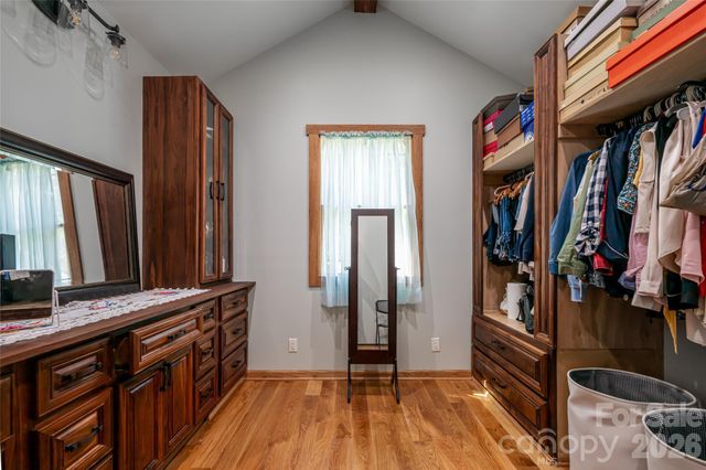 86 Holiday Drive, Hendersonville, NC 28739