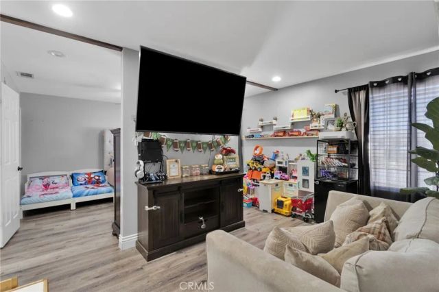 11546 Oakwood Avenue, Hesperia, CA 92345