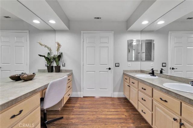 11546 Oakwood Avenue, Hesperia, CA 92345