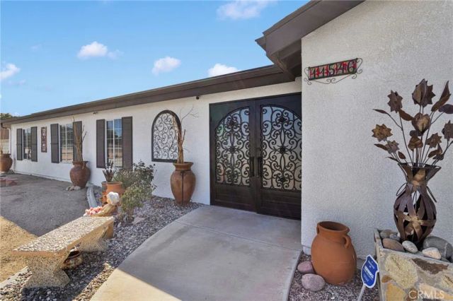 11546 Oakwood Avenue, Hesperia, CA 92345