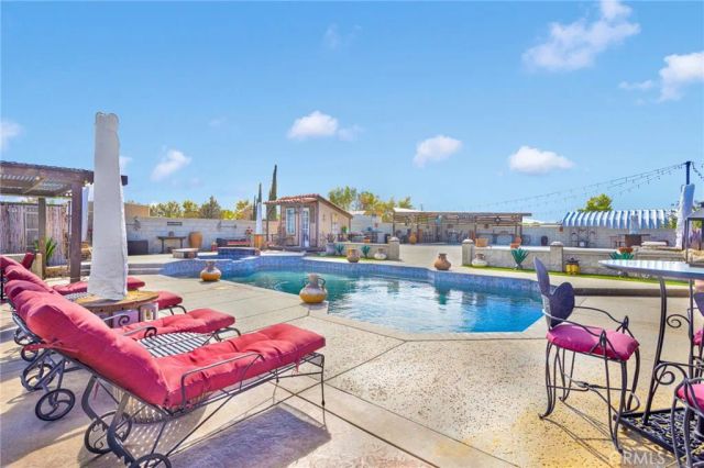 11546 Oakwood Avenue, Hesperia, CA 92345