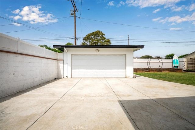 6135 E 23rd Street, Long Beach, CA 90815