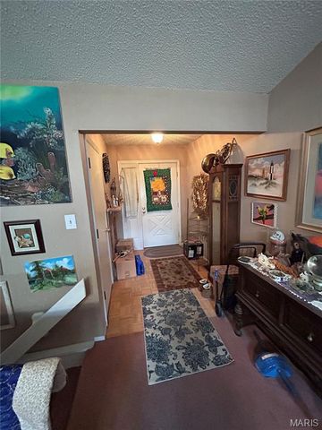 10 President Drive, O'fallon, MO 63368