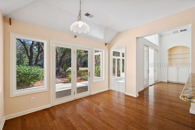 8 Oketee Ct, Hilton Head Island, SC 29926