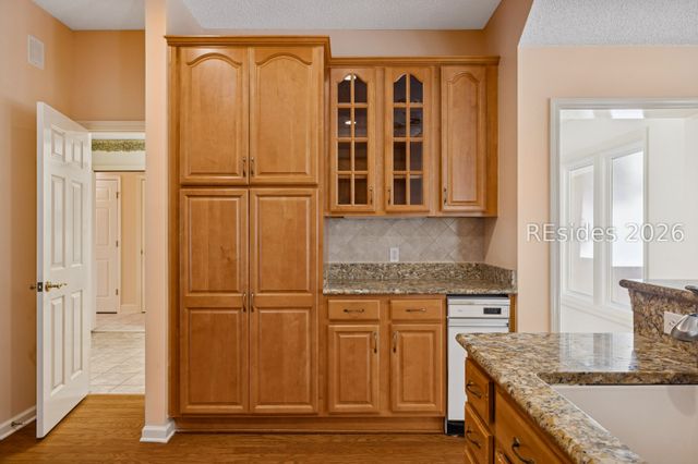 8 Oketee Ct, Hilton Head Island, SC 29926