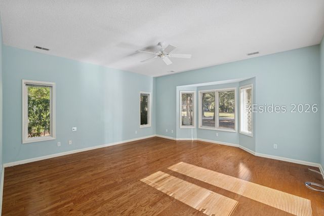 8 Oketee Ct, Hilton Head Island, SC 29926