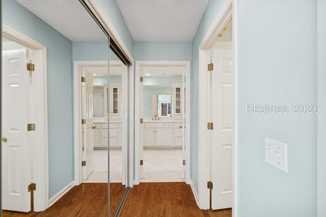 8 Oketee Ct, Hilton Head Island, SC 29926