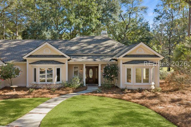 8 Oketee Ct, Hilton Head Island, SC 29926