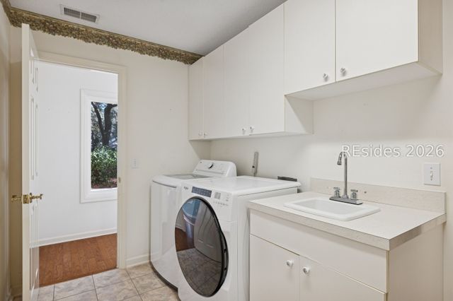 8 Oketee Ct, Hilton Head Island, SC 29926