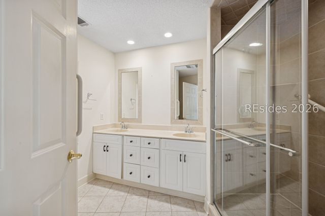 8 Oketee Ct, Hilton Head Island, SC 29926