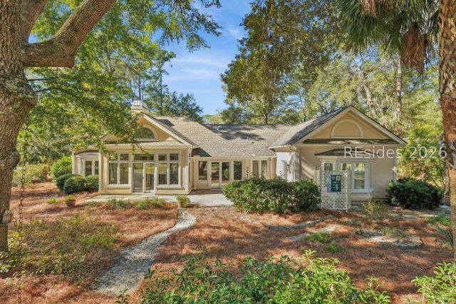 8 Oketee Ct, Hilton Head Island, SC 29926