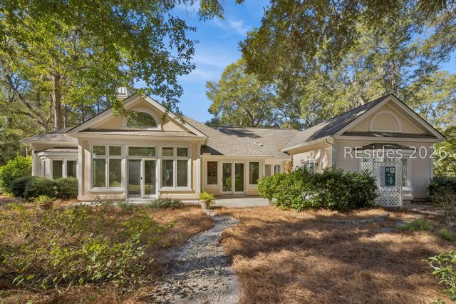 8 Oketee Ct, Hilton Head Island, SC 29926