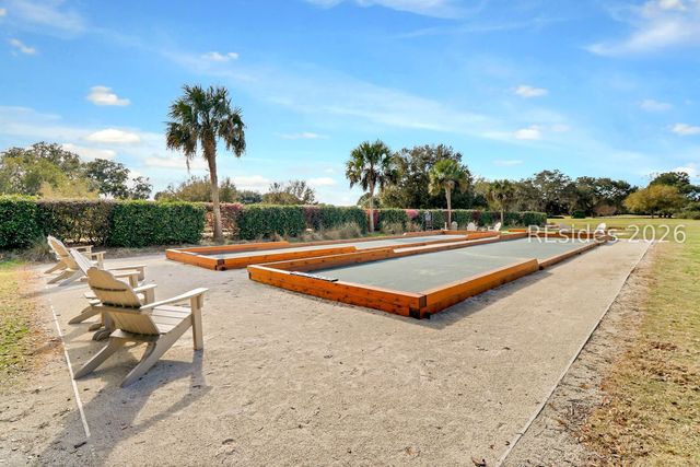 8 Oketee Ct, Hilton Head Island, SC 29926