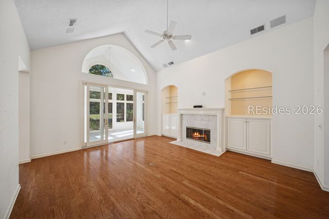 8 Oketee Ct, Hilton Head Island, SC 29926