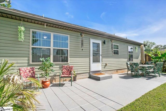65 Chick Springs Road, Taylors, SC 29687