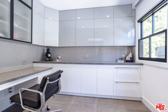 9620 Cedarbrook Drive, Beverly Hills, CA 90210