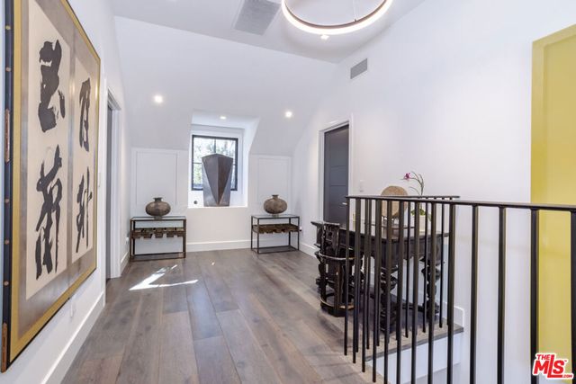 9620 Cedarbrook Drive, Beverly Hills, CA 90210