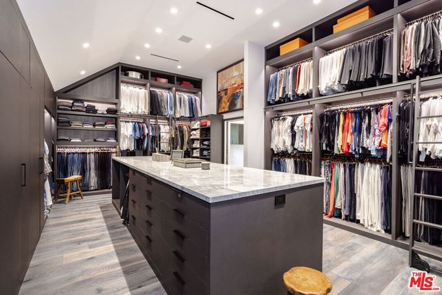 9620 Cedarbrook Drive, Beverly Hills, CA 90210