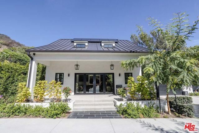9620 Cedarbrook Drive, Beverly Hills, CA 90210