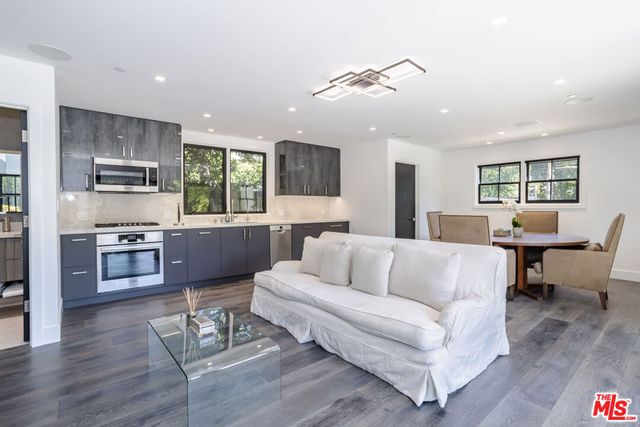 9620 Cedarbrook Drive, Beverly Hills, CA 90210