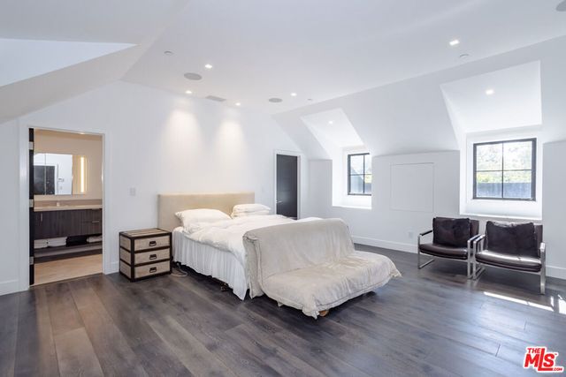 9620 Cedarbrook Drive, Beverly Hills, CA 90210