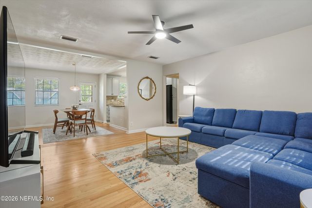 6903 CORKWOOD Road, Jacksonville, FL 32277