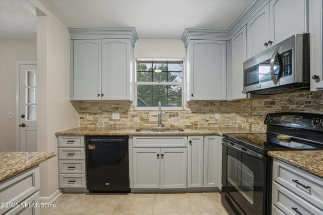 6903 CORKWOOD Road, Jacksonville, FL 32277