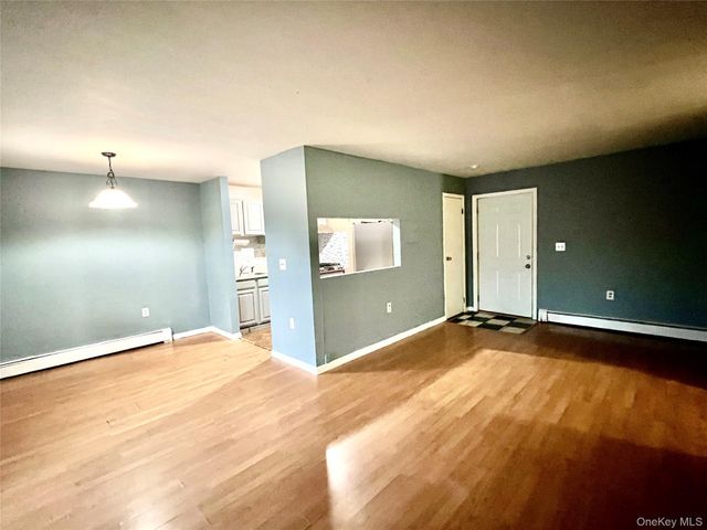 326 Concord Lane, Middletown, NY 10940