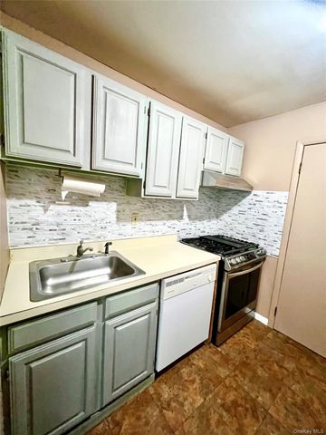 326 Concord Lane, Middletown, NY 10940